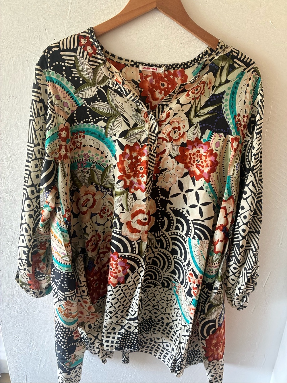 Johnny Was Silk Multicolor Floral and Geometric Tunic Medium